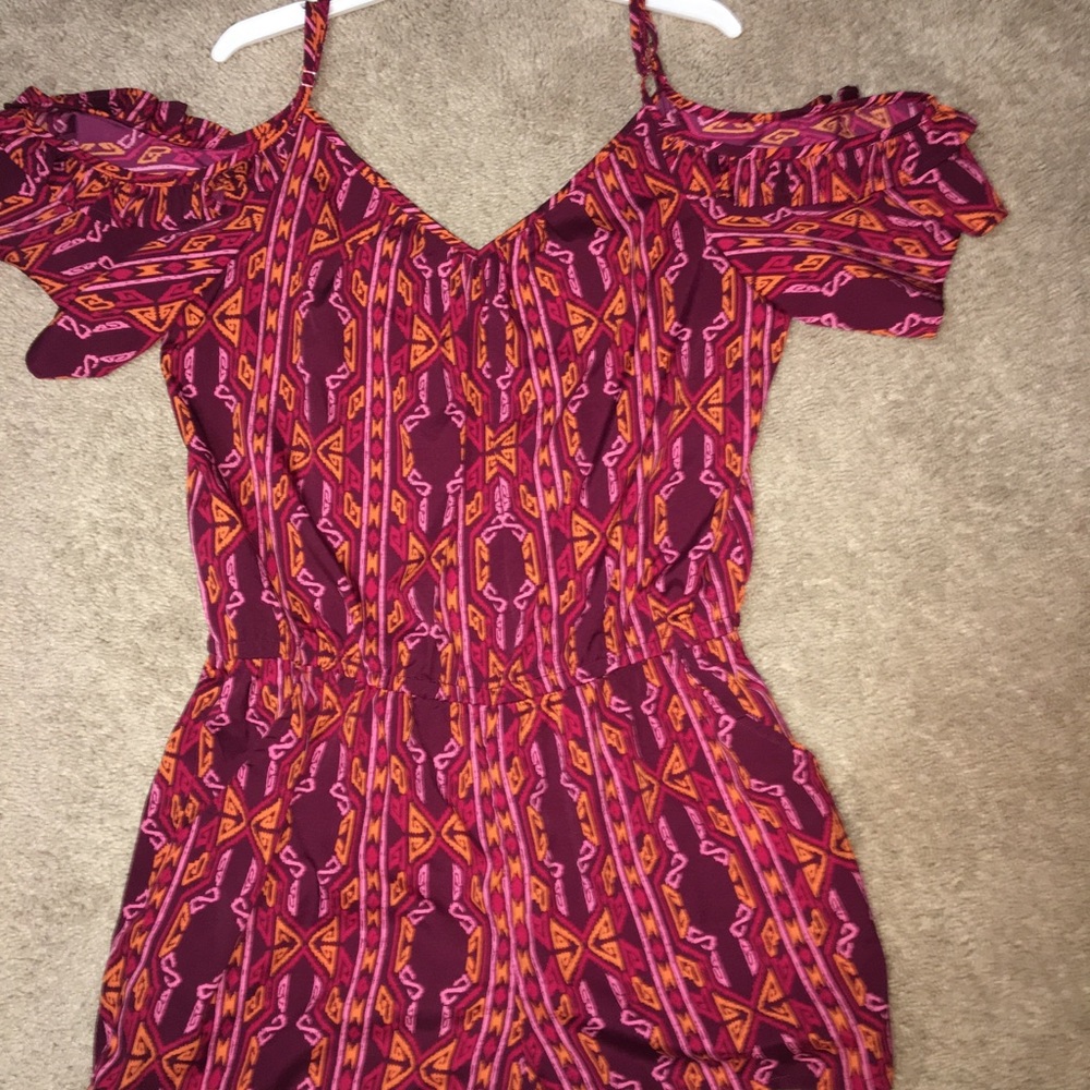 Open shoulder romper